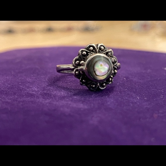 Antique Ring - Picture 2 of 3